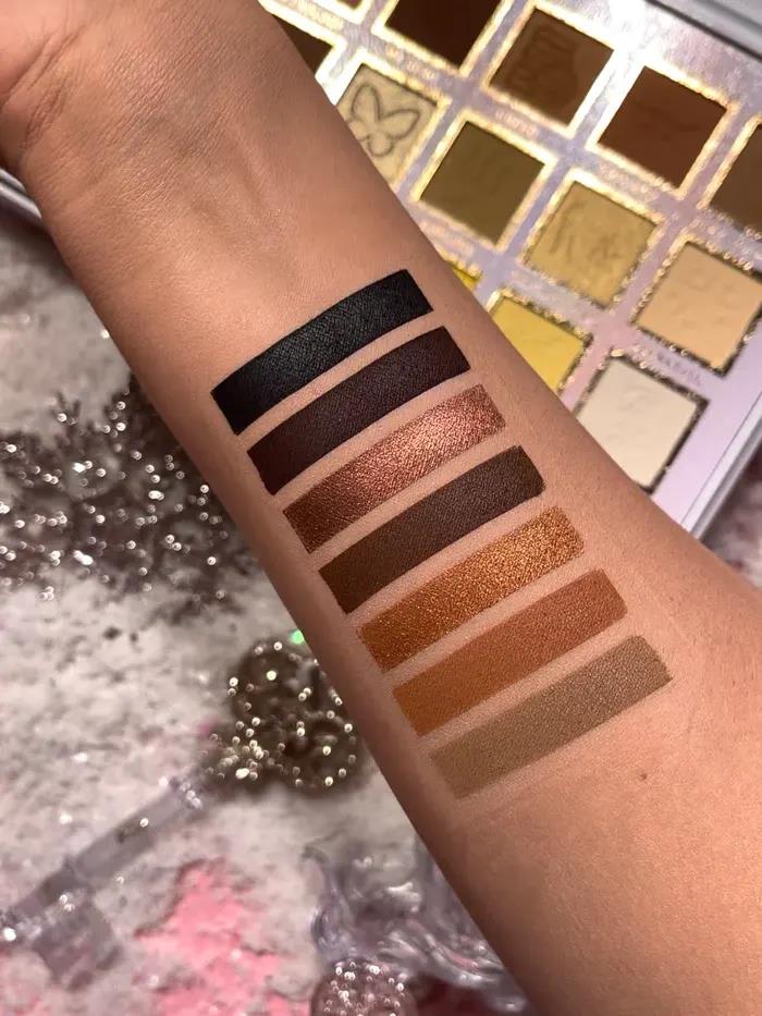 Plouise If The Crown Fits Palette